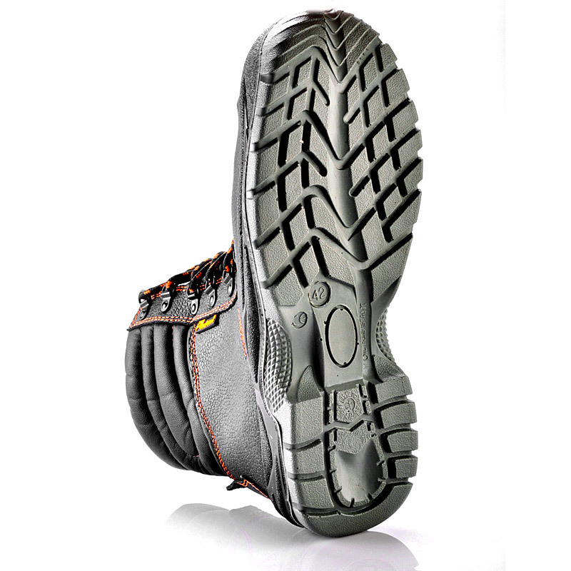 أحذية عمل شتوية مقاومة للانزلاق